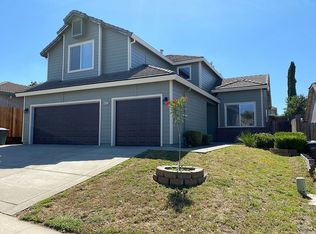 8229 Carriage Oaks Way, Antelope, CA 95843