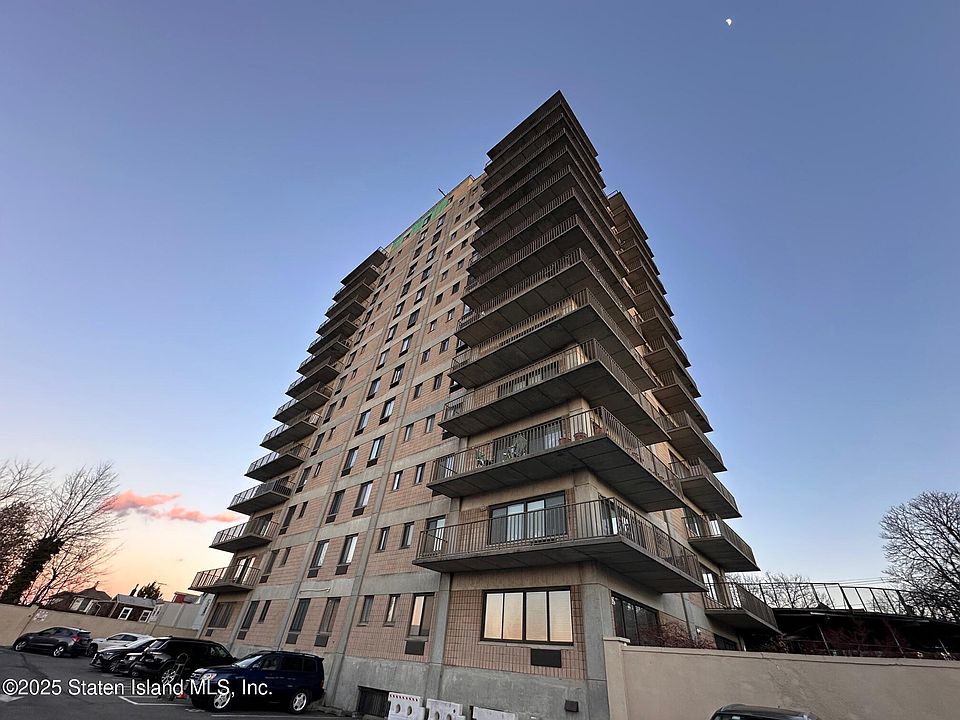 1st image of 31 Hylan Blvd APT 3B