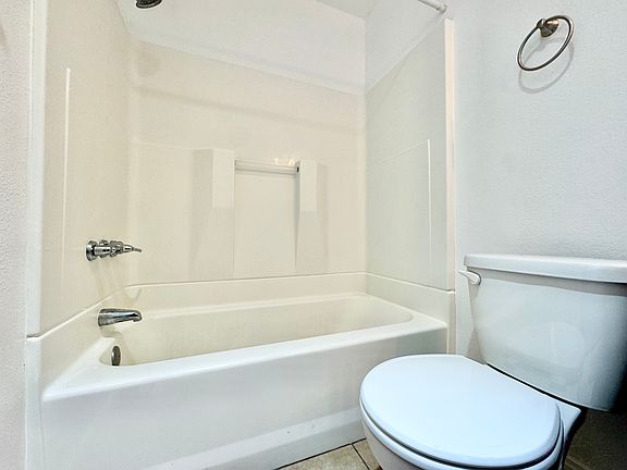 5th image of 10208 Independence Ave #5