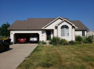 390 SE Cardinal Ln, Waukee, IA 50263