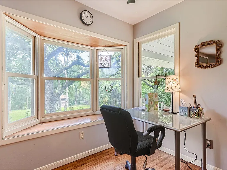 6804 Vine St — Photo 11