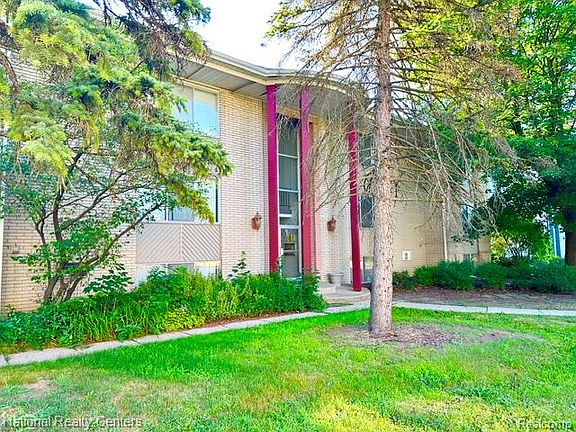 2nd image of 33234 Kingslane Ct APT 6