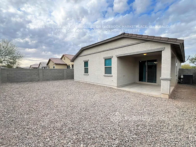 17917 W Tina Ln — Photo 13