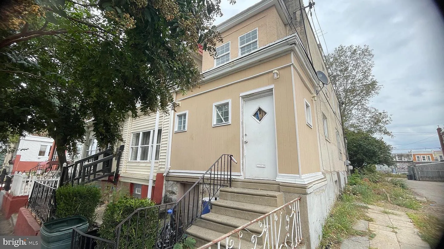 2 bed, 600 sqft, $1,050 — Photo 1