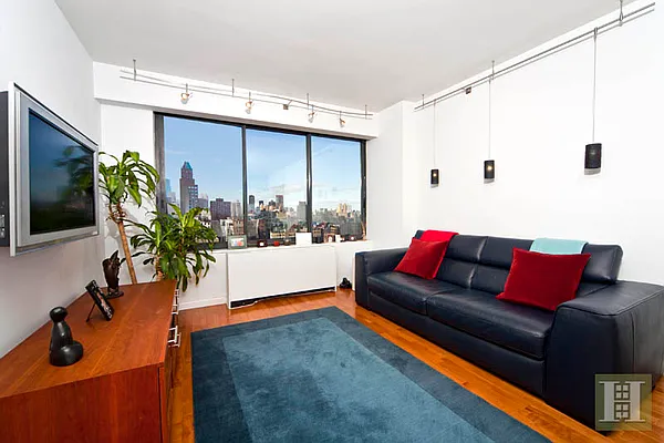 Sold by Halstead Real Estate | media 5