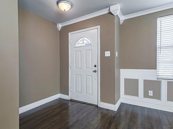 4th image of 8118 Stowe Springs Ln