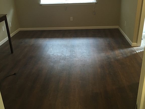 3rd image of 5307 Suburban Dr