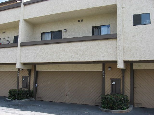 1st image of 836 W Mabel Ave