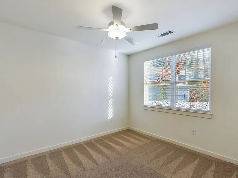 305 Mohegan Ave #8310 — Photo 22