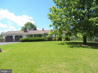 1047 Palm Hill Rd, Palm, PA 18070