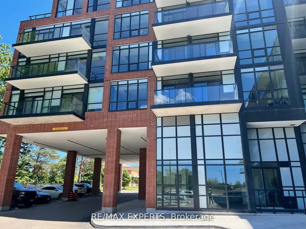 681 Yonge St, Barrie, ON