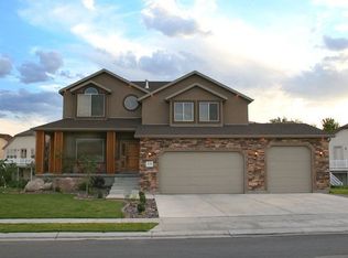 1111 W Trimble Creek Dr, West Jordan, UT 84088