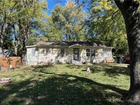 10302 E 19th Ter S, Independence, MO 64052