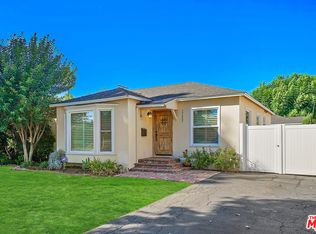 17527 Gilmore St, Van Nuys, CA 91406