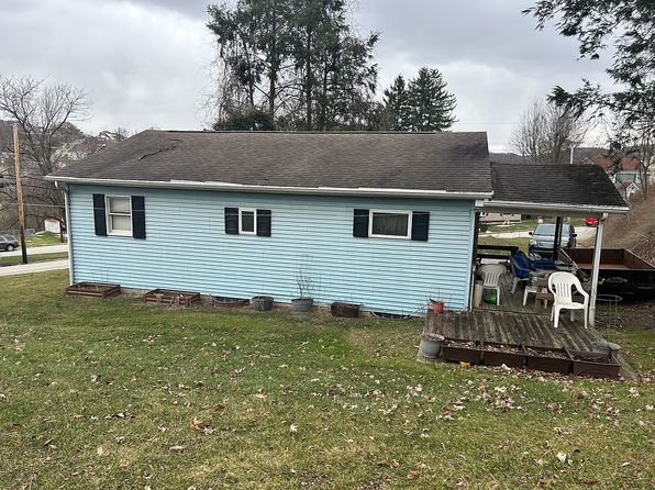 2300 Locust St, Greensburg, PA 15601
