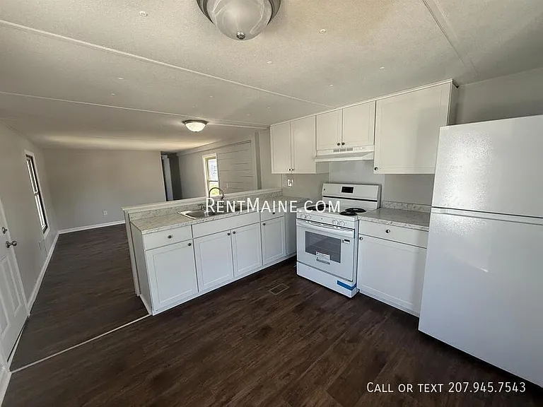 681 Main Rd N #42 — Photo 2