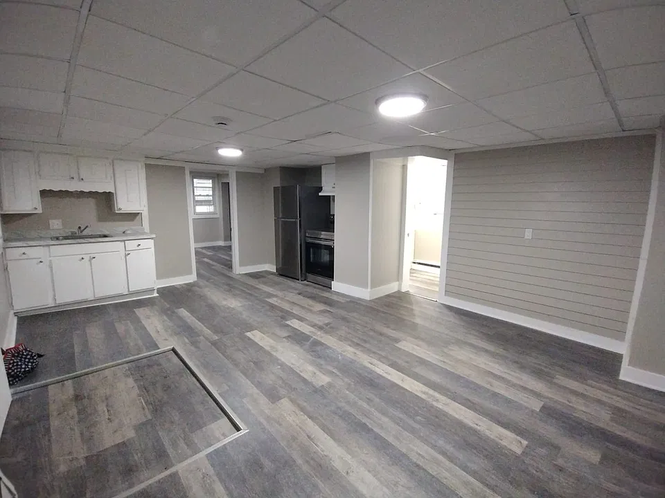 85 Grove St #1B