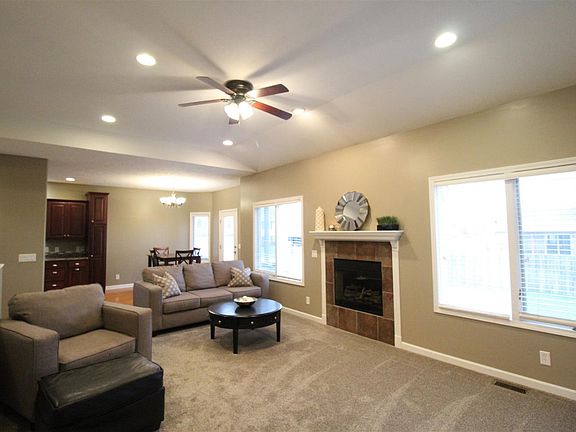 4th image of 8800 Berg Dr