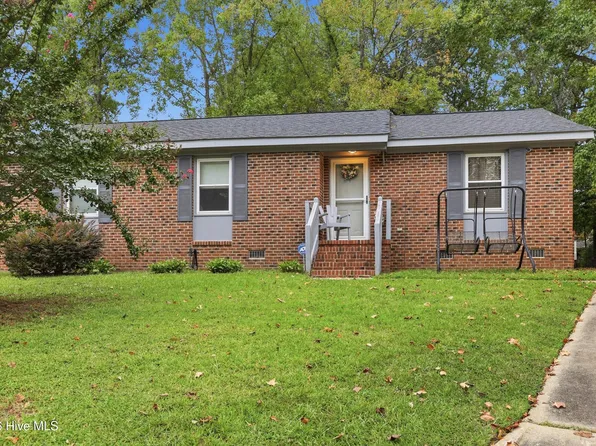 2109 Shamrock Drive E, Wilson, NC 27893