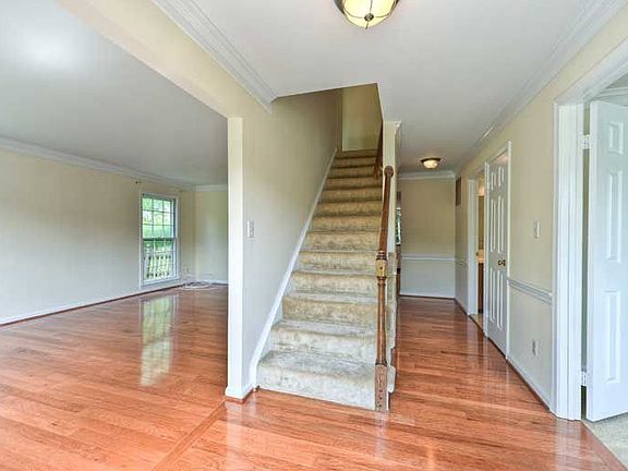 2nd image of 13213 Lazy Glen Ln