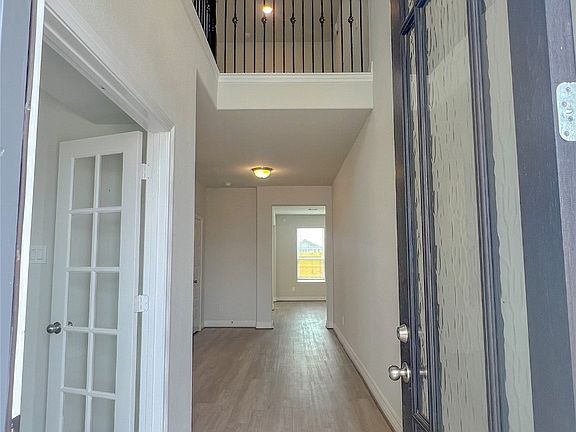 3rd image of 32419 Clouser Crawdad Ct