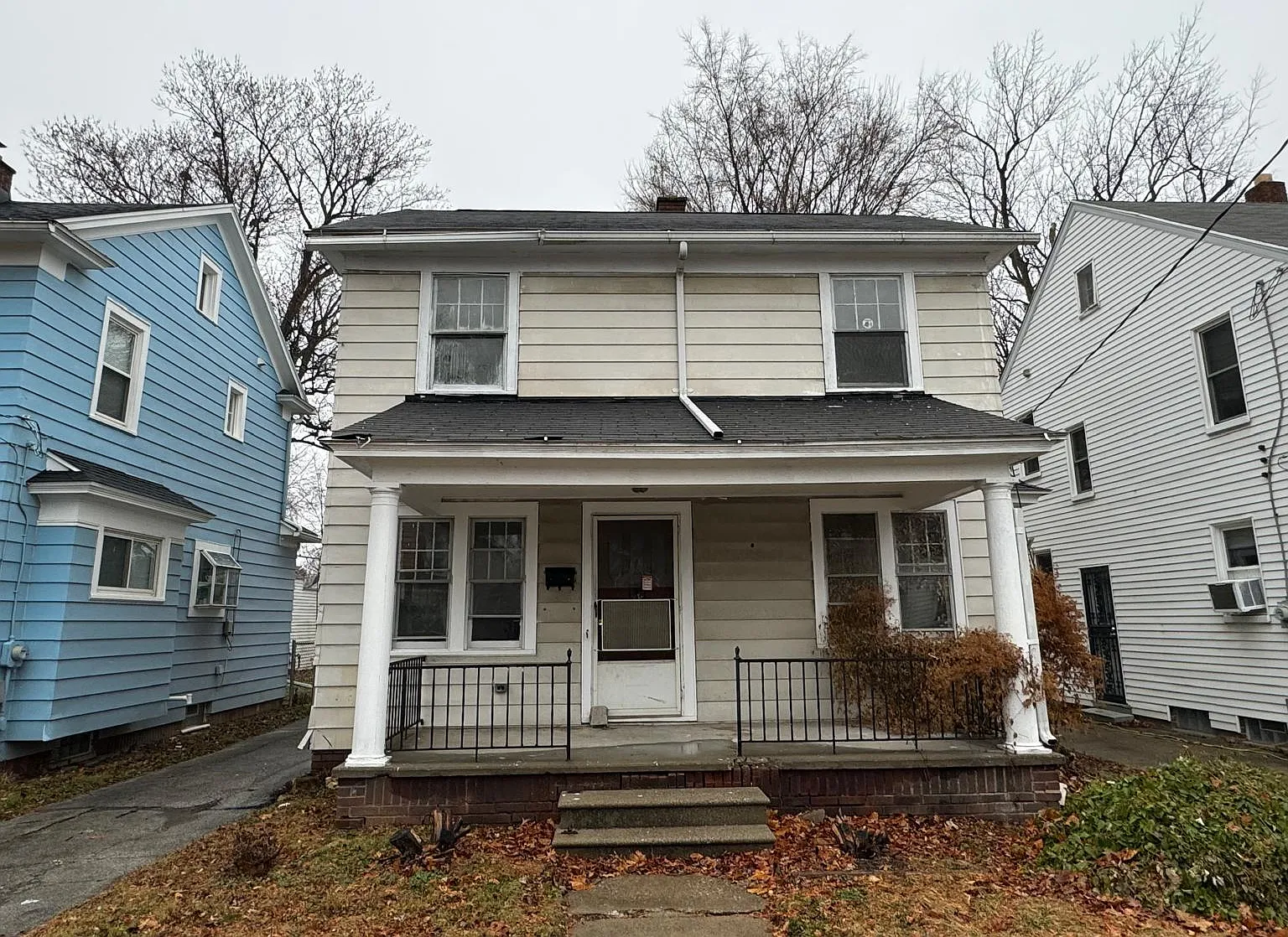 3 bed, 1125 sqft, $1,500 — Photo 1