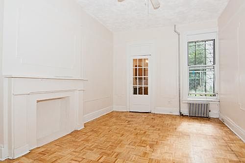 2nd image of 584 Sterling Pl APT 1