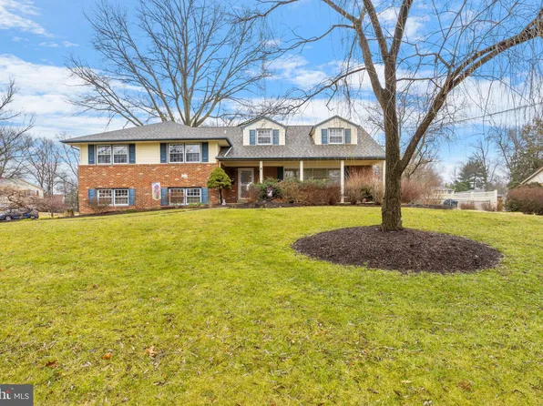 609 Bergen Dr, Cinnaminson, NJ 08077