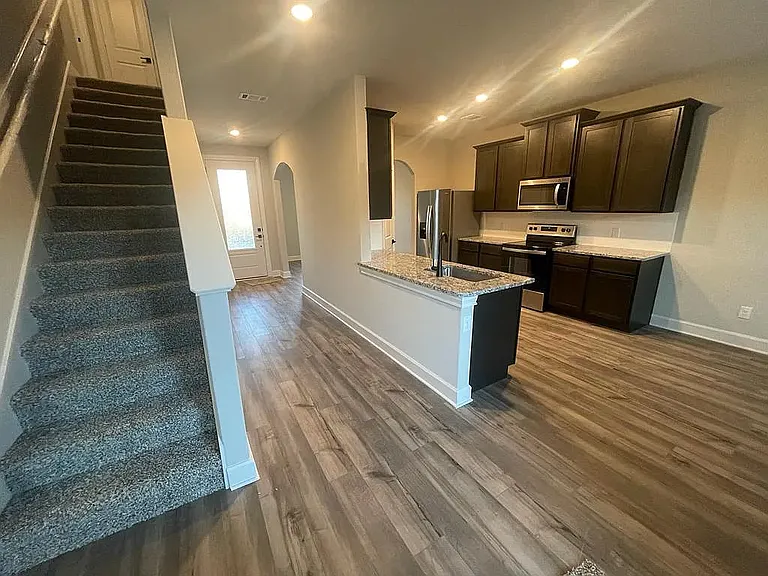 312 Lone Wolf Trl — Photo 17