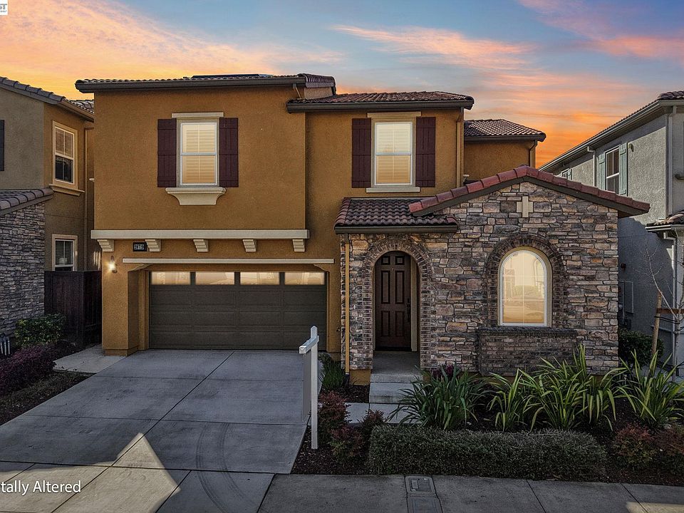 1st image of 28719 Vista Grande Dr