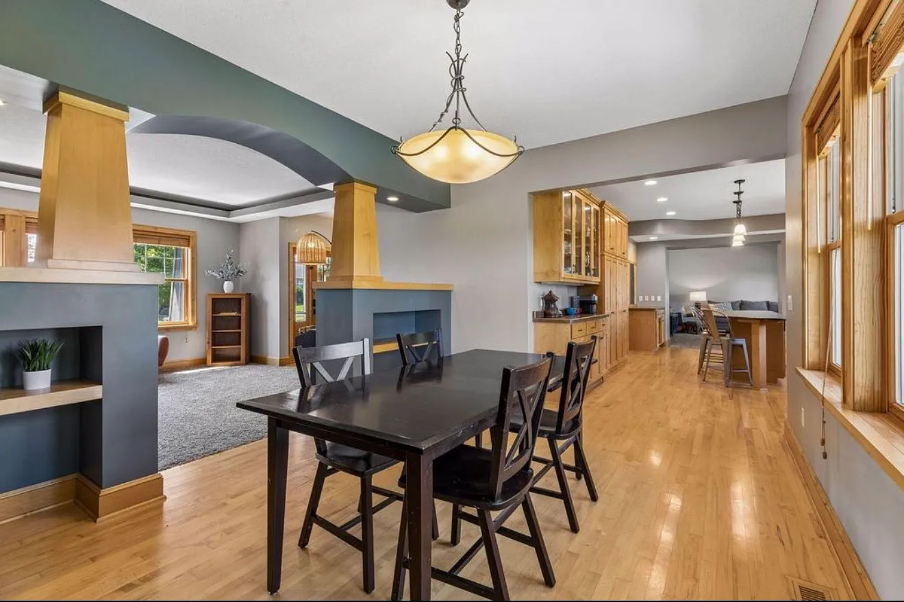 4 bed, 3712 sqft, $3,700 — Photo 3