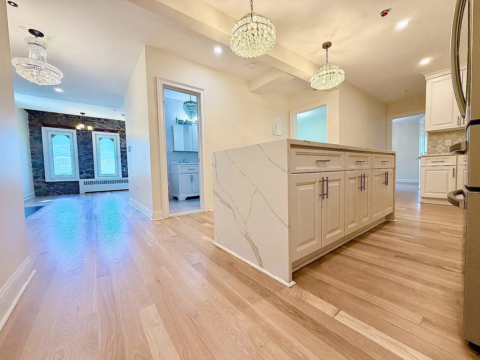3 bed, 2.0 bath, $6,500 — Photo 1