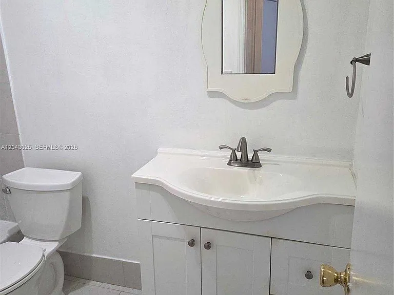 NW 28th Dr — Photo 11