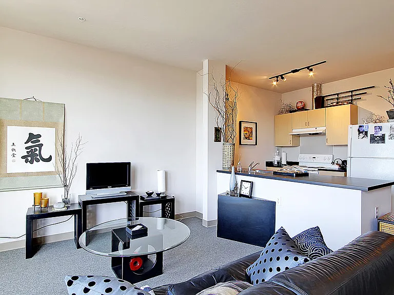 705 Lofts — Photo 16