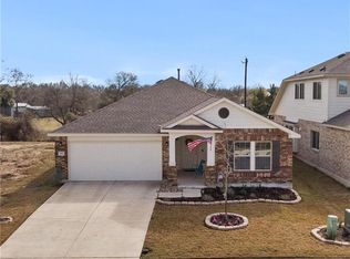 311 Rimrock Ct, Smithville, TX 78602