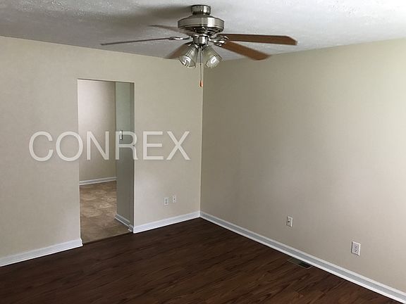 2nd image of 2545 Roosevelt Ave