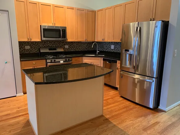 950 W Monroe St Unit 407, Chicago, IL 60607