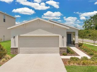 2550 Shamrock St, Tavares, FL 32778