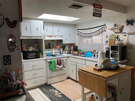 3rd image of 10018 CHERRY CREEK LANE