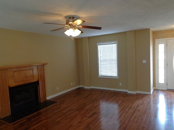 5th image of 210 Cody Ct