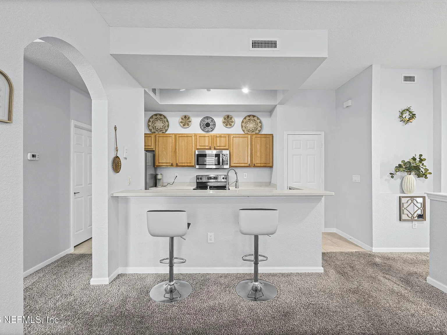 1 bed, 1.0 bath, 851 sqft, $1,550 — Photo 3