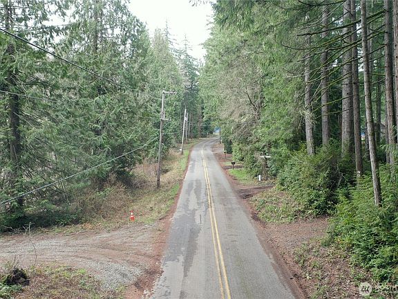 5th image of 721 E Phillips Lake Loop Road