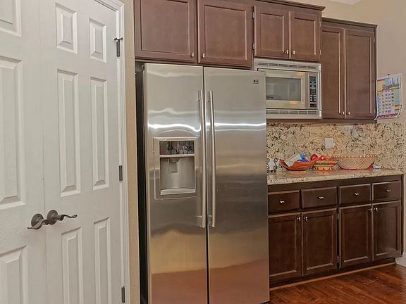 3rd image of 765 Avelar St