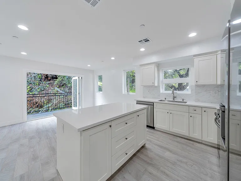 7106 Ramsgate Ave — Photo 17
