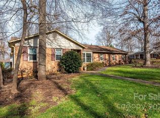 1191 18th Ave NE, Hickory, NC 28601