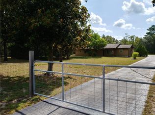 18910 Holden Dr, Spring Hill, FL 34610