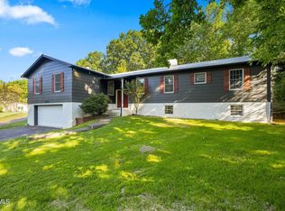 1034 Circle Dr SE, Wise, VA 24293