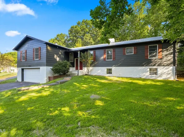 1034 Circle Dr SE, Wise, VA 24293