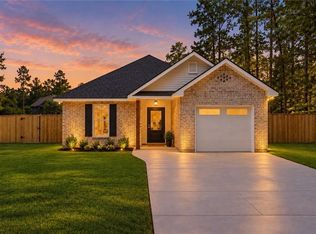 827 Preval St, Mandeville, LA 70448
