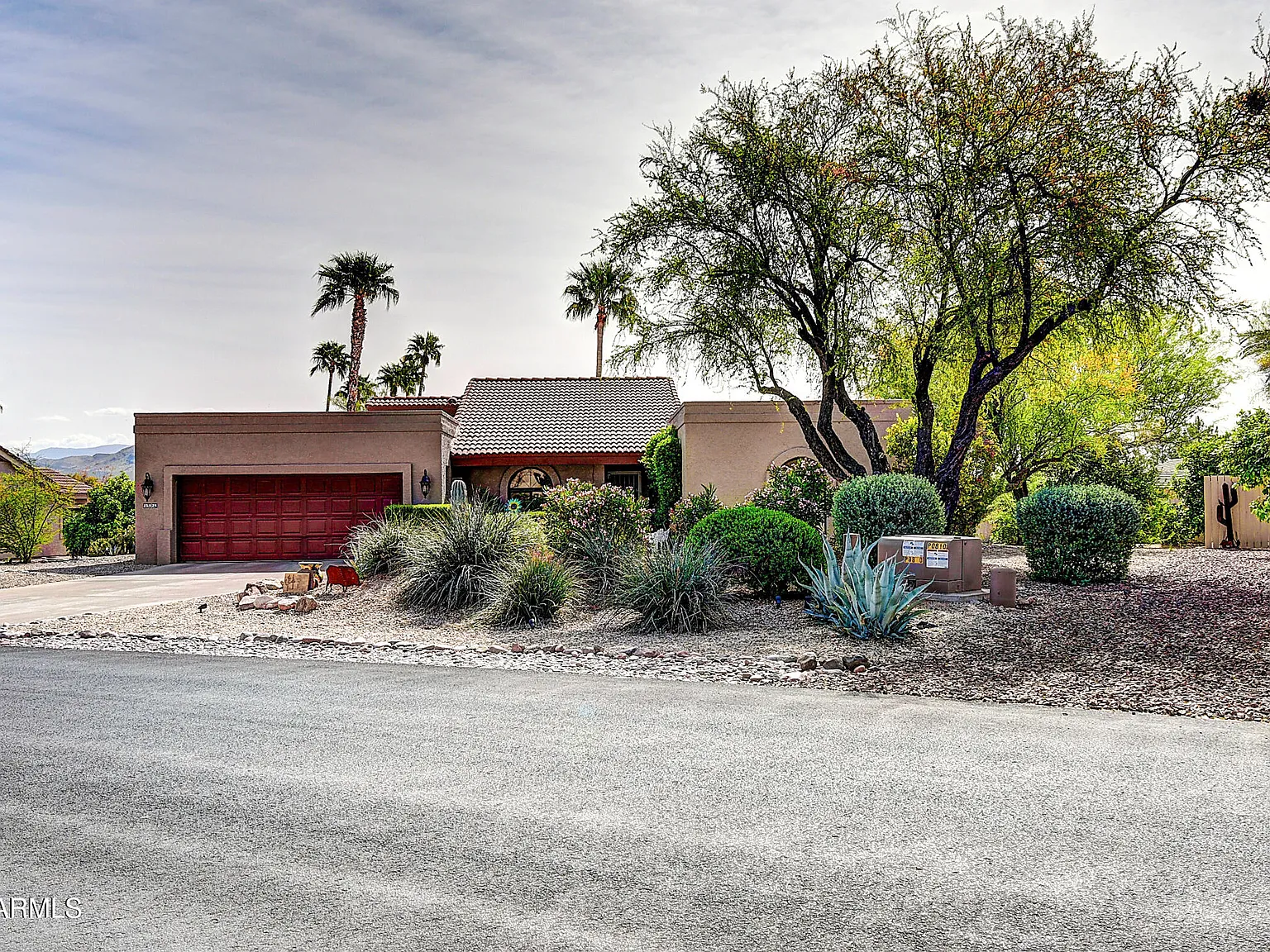 2 bed, 2.0 bath, 2204 sqft, $6,500 — Photo 1